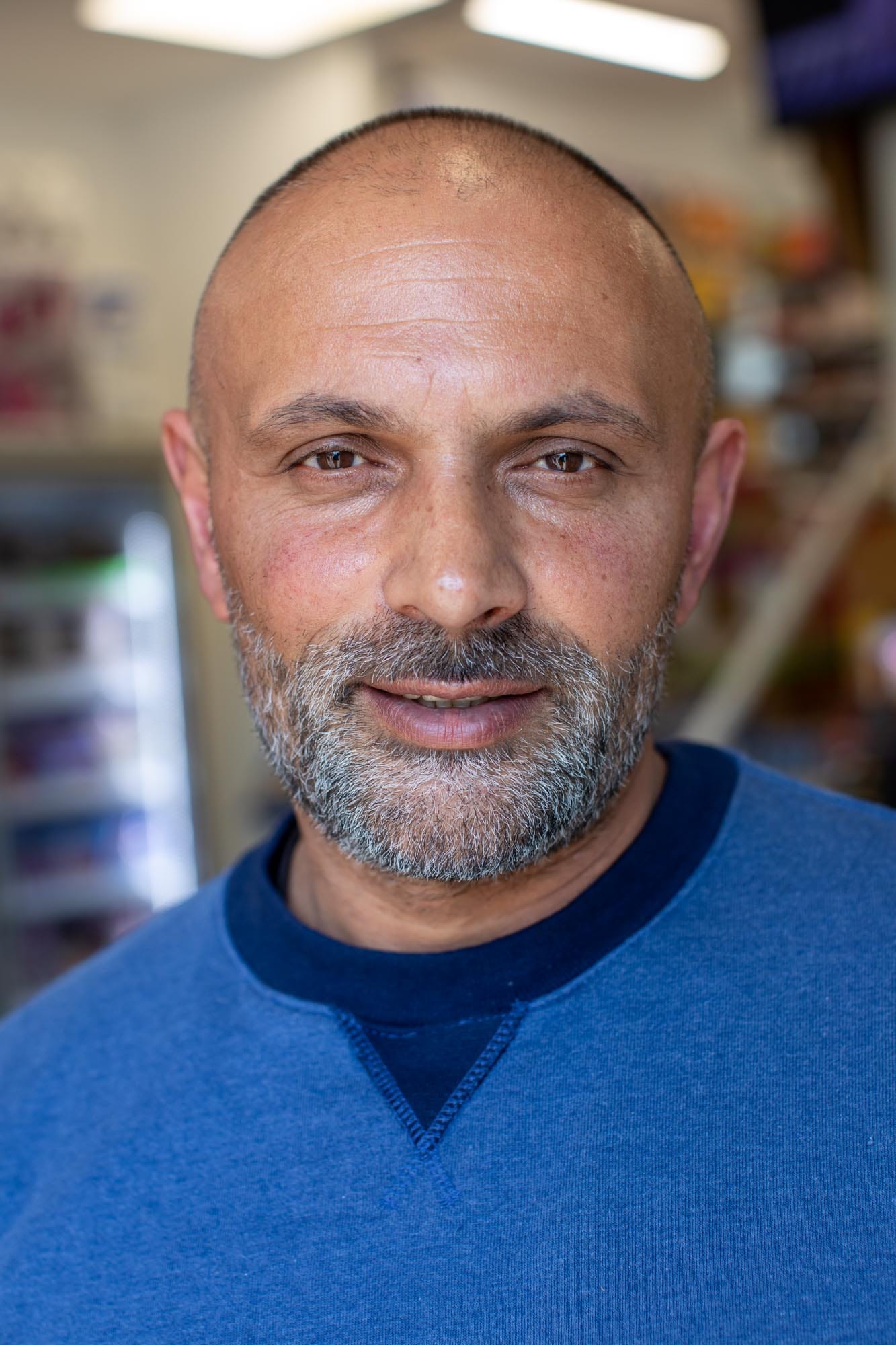 Portrait of a man in Delfshaven, Rotterdam. © Florian Braakman
