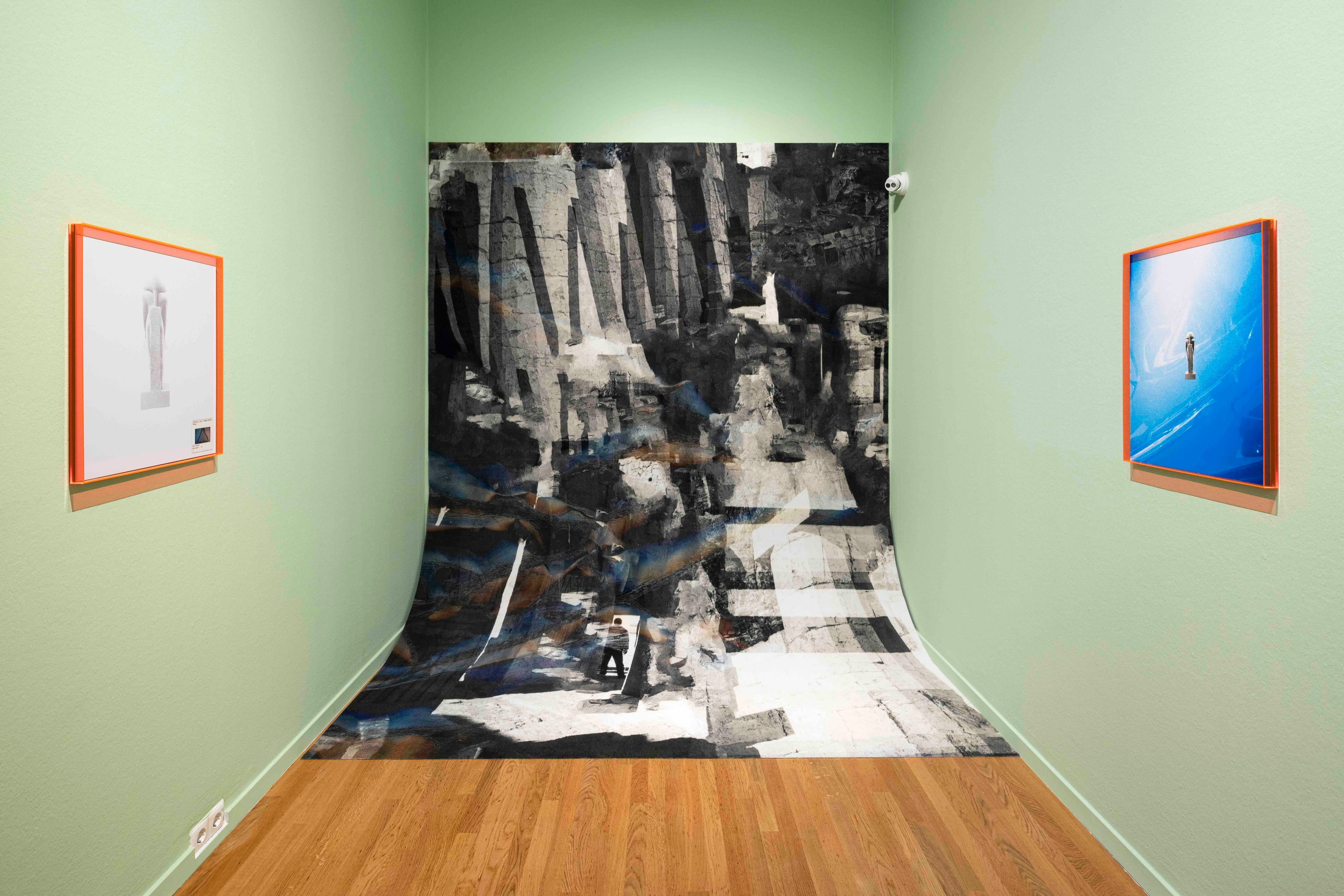 Installation shot of Woman, who should be King by Donja Nasseri © Foam. Photo: Christian van der Kooy