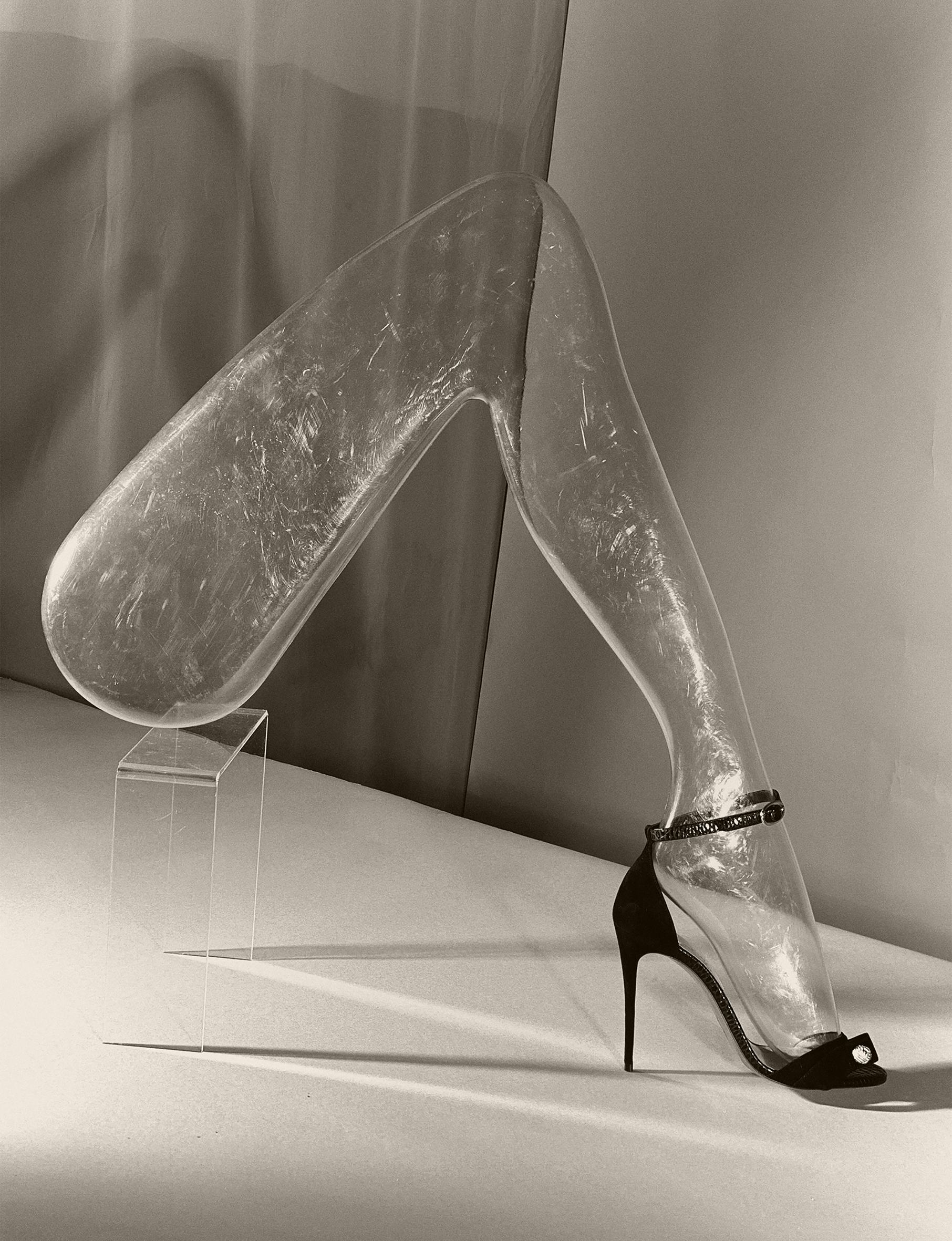 Plastic leg high heel